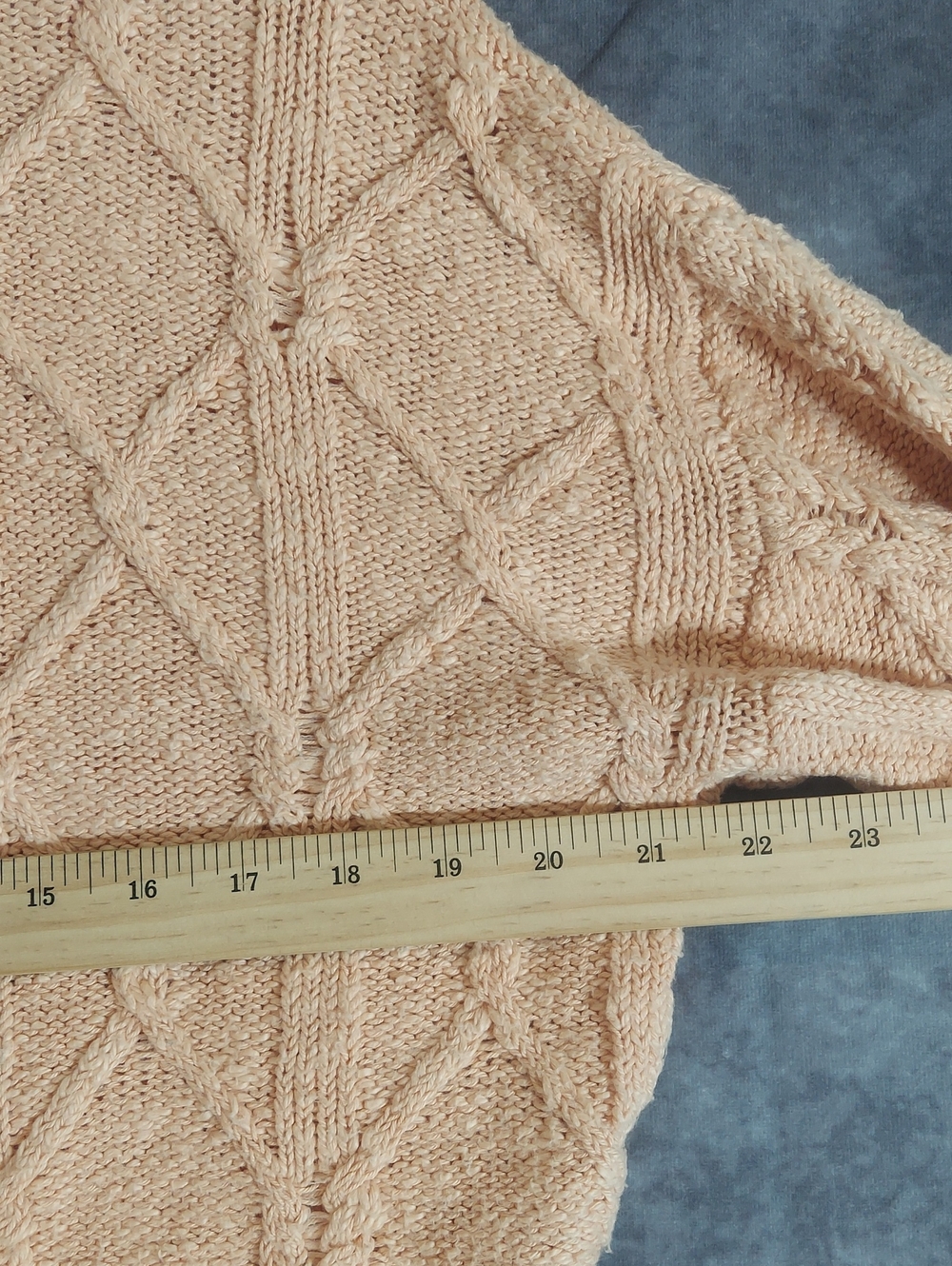 Forever 21 Peach Pink Cropped Cable Knit Sweater Size Small - Picture 4 of 7